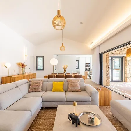 Bergerie Luxe Moderne Lou Terra * Figari (Corsica)