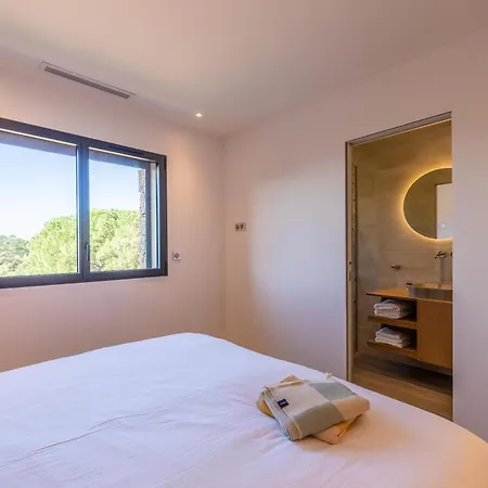 Bergerie Luxe Moderne Lou Terra Villa Figari (Corsica)