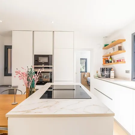 Bergerie Luxe Moderne Lou Terra * Figari (Corsica)